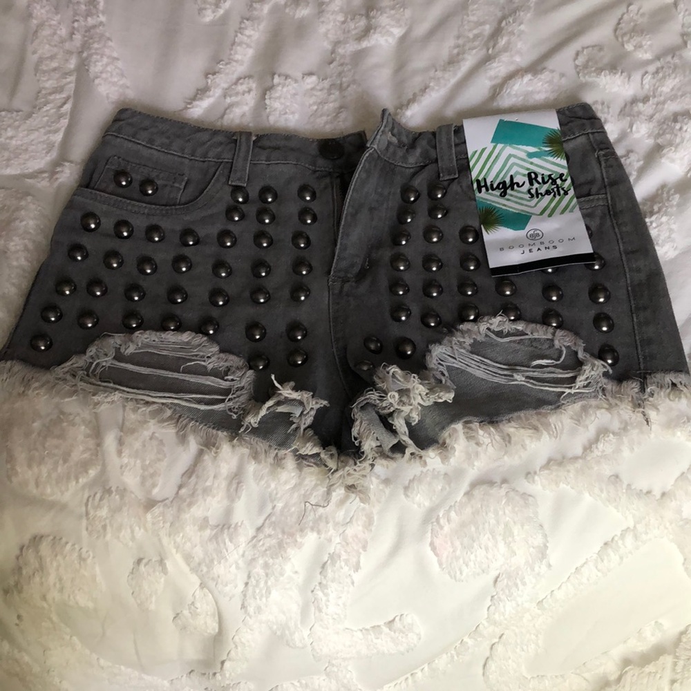 NWT High Rise Studded Grey Ripped Short